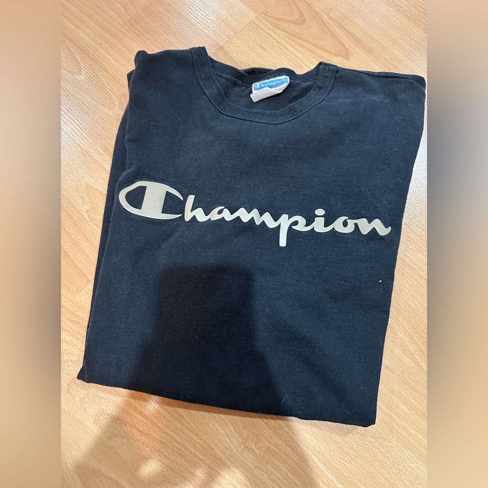 Men’s champion shirt